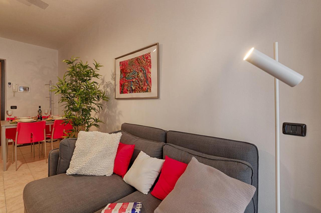 Modern Lakefront 2-Bedroom Apartment Acquaseria Exteriör bild